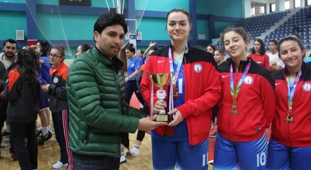 DP&Uuml; Kadın Basketbol Takımı S&uuml;per Lig&rsquo;e y&uuml;kselme şansını kaybetti