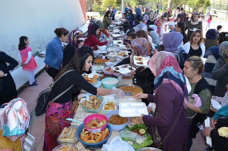 Çocuklar için şenlik düzenlendi, organik ürünler sergilendi G2