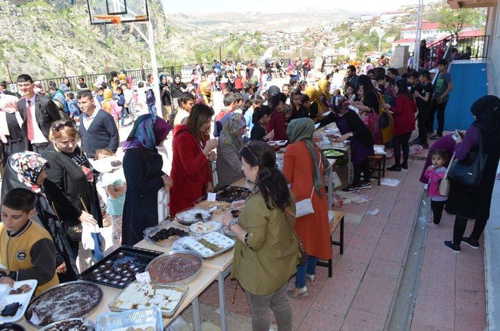 Çocuklar için şenlik düzenlendi, organik ürünler sergilendi G3