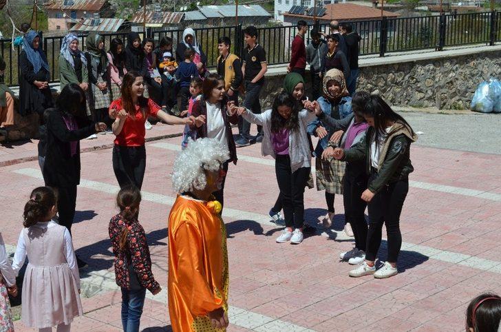 Çocuklar için şenlik düzenlendi, organik ürünler sergilendi G4