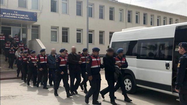 Rüşvet operasyonunda gardiyanlar tutuklandı