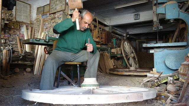 At arabası ustası siparişlere yetişemiyor 4