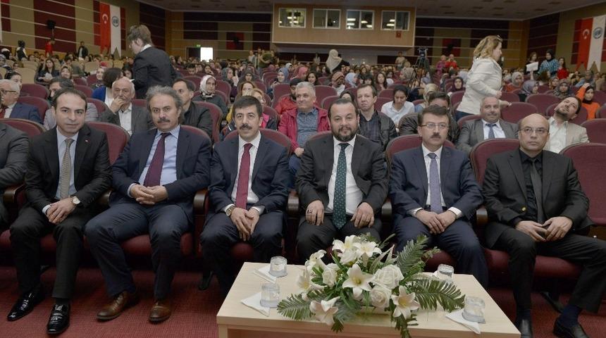 KM&Uuml;&rsquo;de bağımlılıkla m&uuml;cadele konferansı