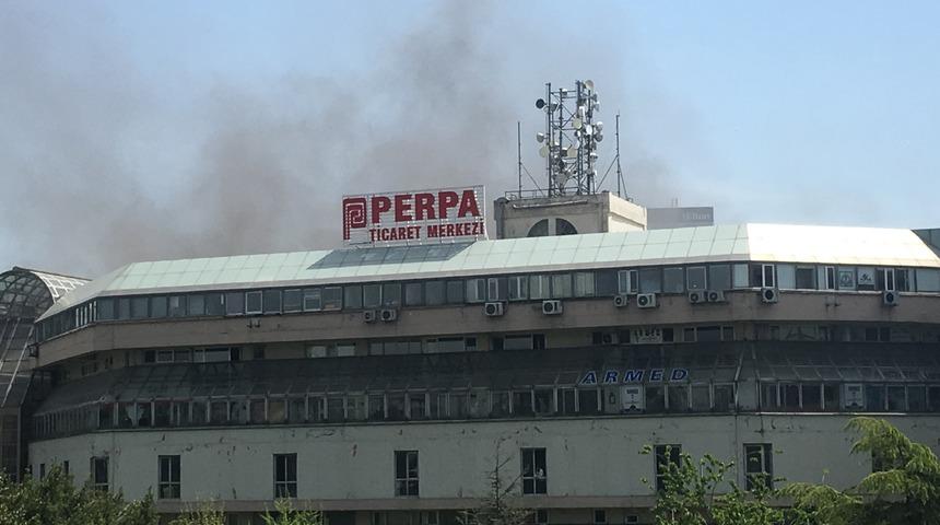 Perpa Ticaret Merkezi'nde yangın