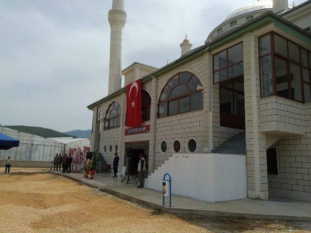 Bozyazı’da cami törenle açıldı