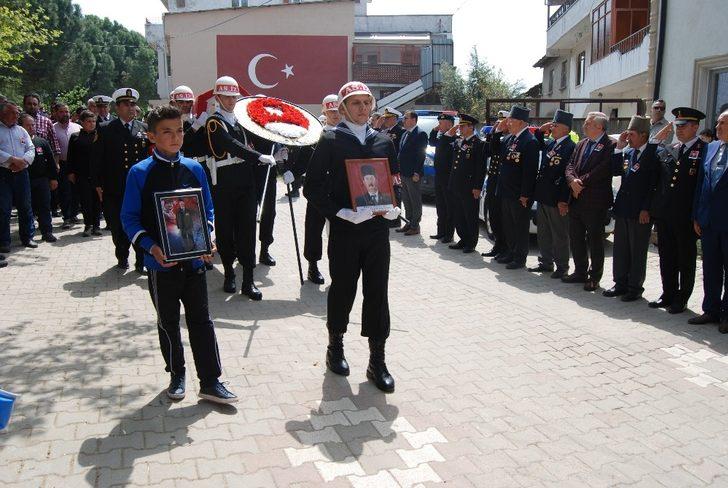 Kıbrıs gazisi Karagöz son yolculuğuna uğurlandı G4