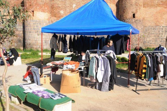 Cizre’de Kur’an kursu öğrencileri yararına kermes