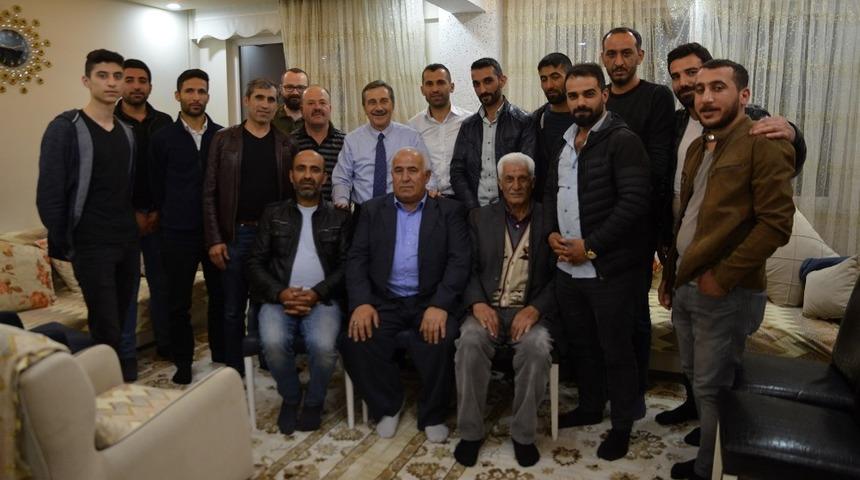 Başkan Ataç Sütlüce’de ev ziyaretinde