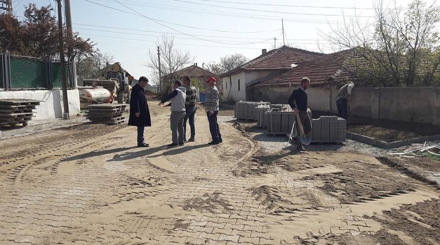 Delice&rsquo;de yol ve kaldırım &ccedil;alışmaları