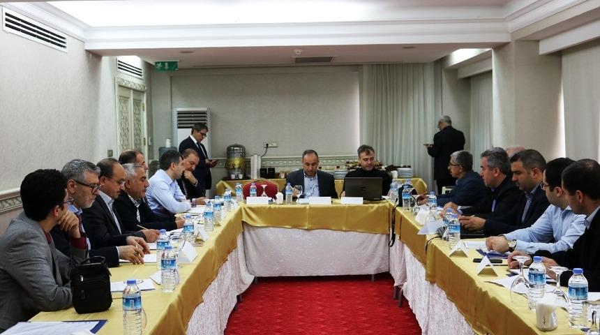 Diyarbakır&rsquo;da &rsquo;Kardeşlik Hukuku&rsquo; &ccedil;alıştayı d&uuml;zenlendi