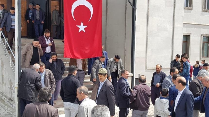 Yenik&ouml;y&rsquo;de Hatim programı