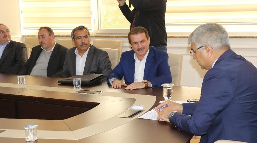 K&ouml;ylerinin sorunları i&ccedil;in Vali G&uuml;rel&rsquo;i ziyaret ettiler