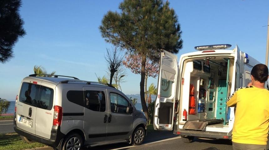 Kamyonetin &ccedil;arptığı yaya yaralandı