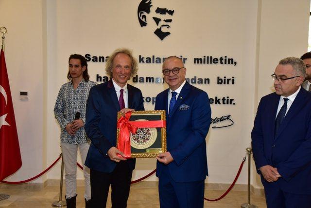 Mesir Festivaline katılanlara ödülleri verildi