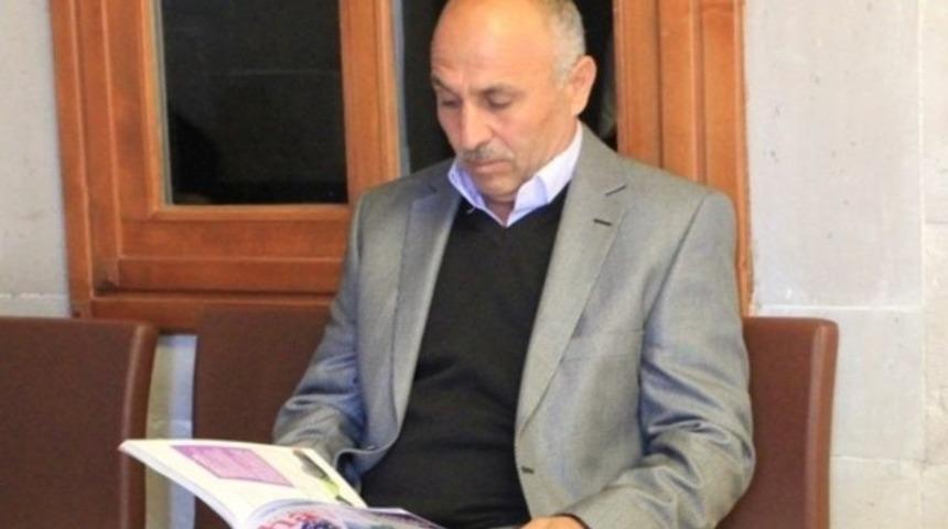 45 dakika s&uuml;ren operasyonla 40 yıldır g&ouml;rmeyen g&ouml;z&uuml;ne kavuştu