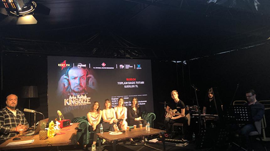 Orkestra İK&Uuml;, Arka Koltuk King Size'da