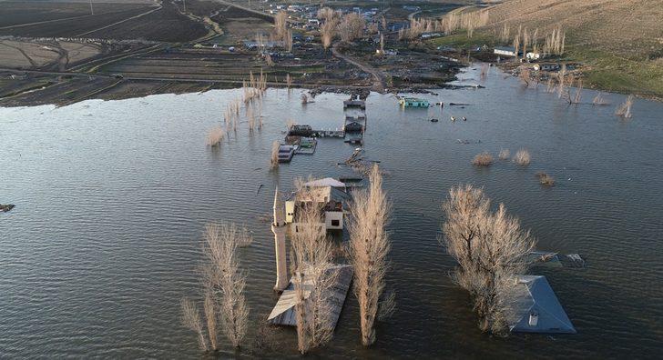 Kars'ta sular altında kalan köylerine son kez baktılar G1