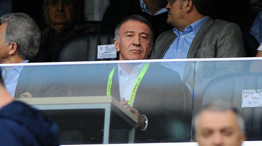 Ahmet Ağaoğlu'ndan Volkan Demirel'e cevap: Otob&uuml;sten adam alacak kişiyi analar doğurmadı