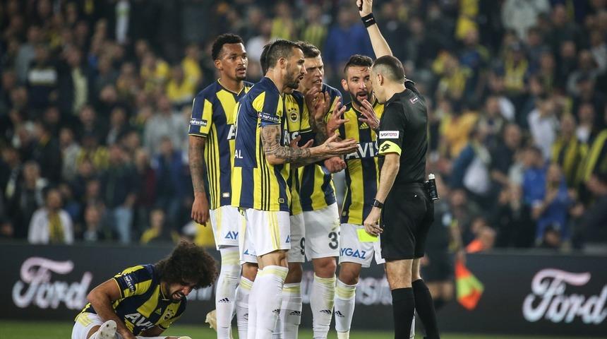 Sadık &Ccedil;iftpınar: Hakemin beni bu kadar basit oyundan atması &uuml;zd&uuml;