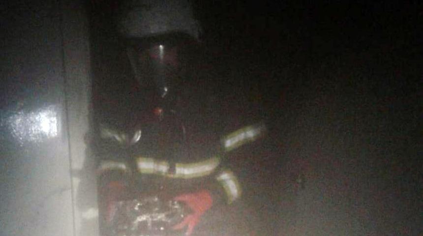 Şanlıurfa&rsquo;da mobilya mağazasında &ccedil;ıkan yangın korkuttu