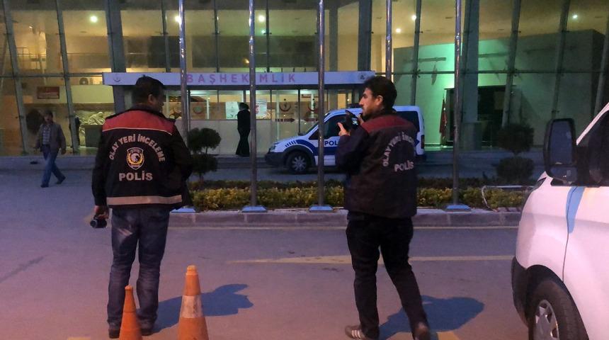 Doktor hastanedeki odasında ölü bulundu