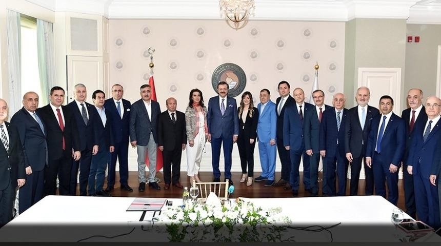 ETSO Başkanı Yücelik, TOBB GİK toplantısına katıldı