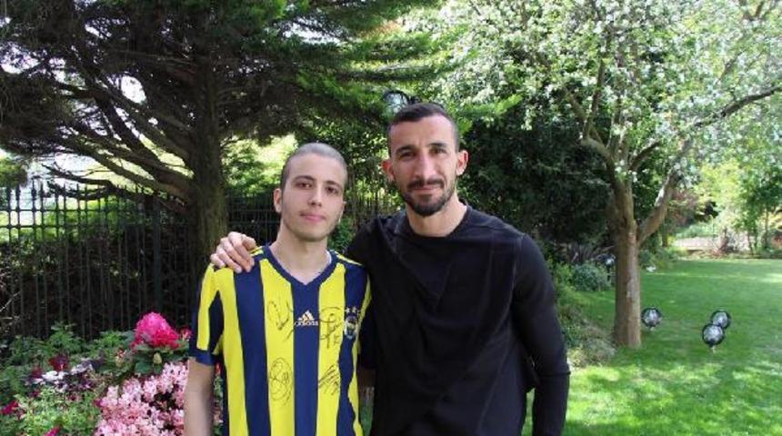 Mehmet Topal'dan kanser hastası çocuklara destek