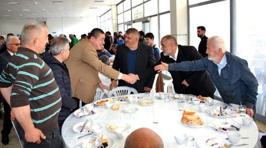 Tekin, "Esnaflarımız birlik beraberliği bizleri mutlu ediyor"