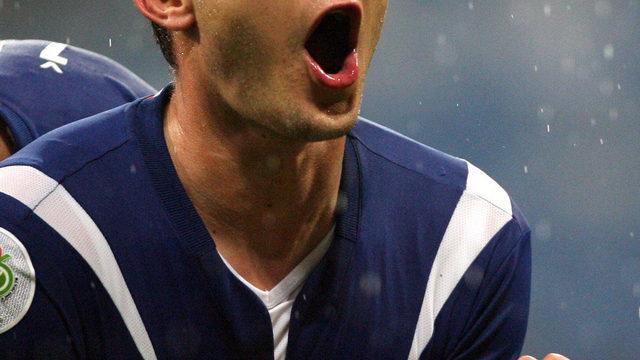 Galatasaray'ın eski yıldızı Sasa Ilic, futbolu bırakıyor