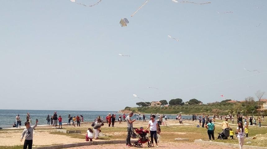 Didimli &ccedil;ocuklar u&ccedil;urtma şenliğinde eğlendi