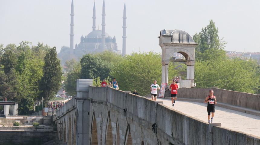 Edirne'de, 'Dostluk Maratonu' koşuldu