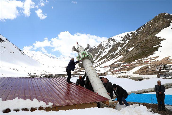 Kışın yatırdıkları minareyi kaldırdılar G5