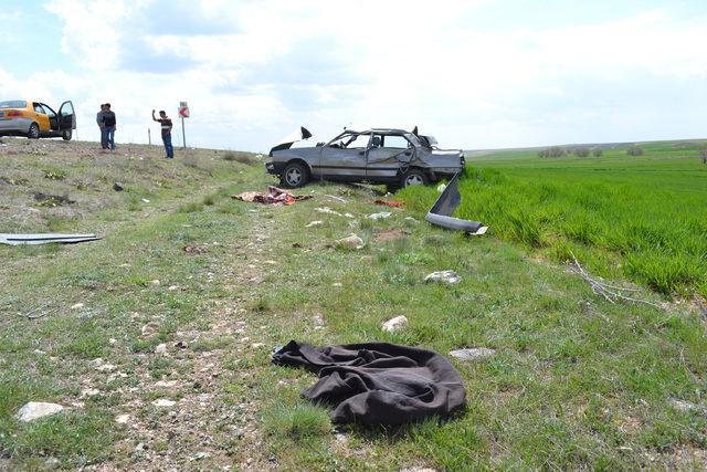 Otomobilleri takla attı, hastaneye götürüldükleri ambulans kaza yaptı