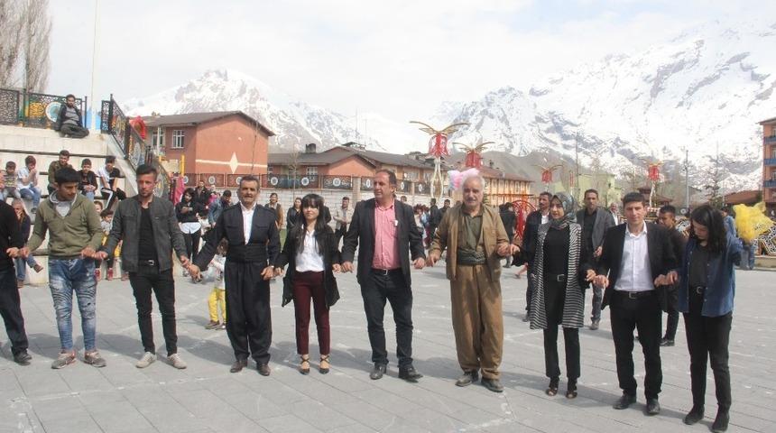 Hakkari&rsquo;de renkli pazar