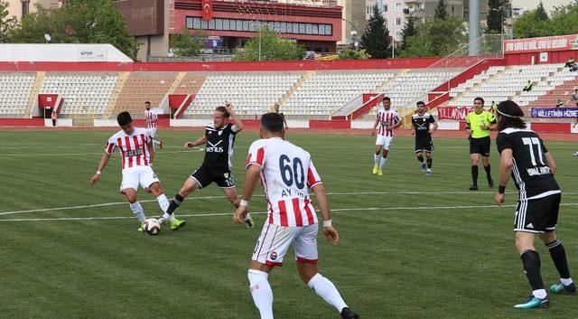 TFF 2. Lig: Kahramanmaraşspor: 2 - Manisa Büyükşehir Belediyespor: 5