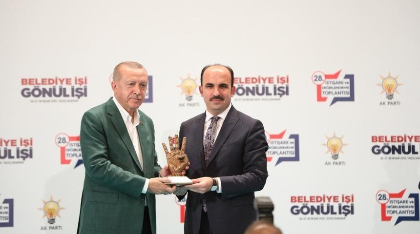 Erdoğan&rsquo;dan, Başkan Altay&rsquo;a en y&uuml;ksek oy &ouml;d&uuml;l&uuml;