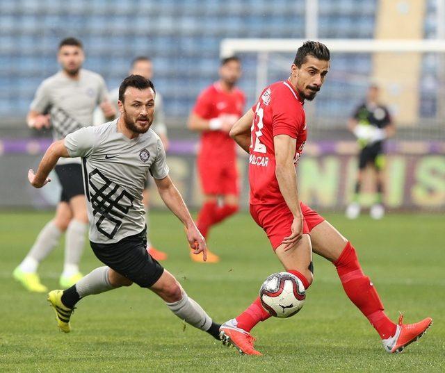 Spor Toto 1. Lig: Osmanlıspor: 0 - Ümraniyespor: 0