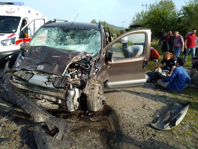 Zonguldak ta kaza: 1 &ouml;l&uuml;, 4 yaralı 1