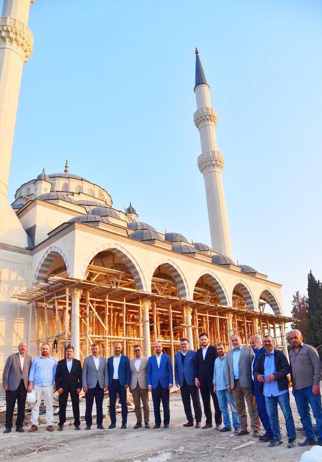 Bilal Erdoğan'dan Bilal Saygılı Camii ve Külliyesi'ne ziyaret