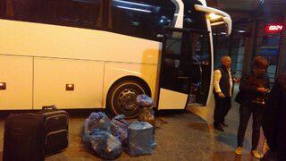 Otobüs yolcularının bagajları yağ içinde kaldı