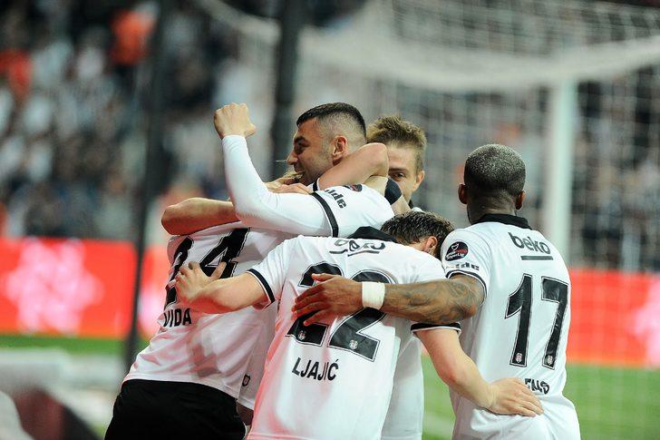 Ailelere sesleniyorum. Çocuğunuzu ne yapın ne edin iyi yetiştirin, iyi okullara gönderin. Ama mutlaka hakem yapın. Çok iyi para var hakemlikte. Bir de VAR hakemliği geldi, ooooh.