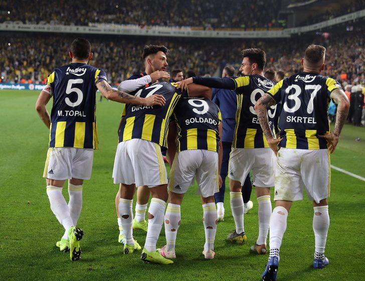 Sezon sonunda birçok takımın makyaja ihtiyacı olacak. Başakşehir'in de makyaja ihtiyacı var. Fenerbahçe'nin makyaja değil estetik olmaya ihtiyacı var.