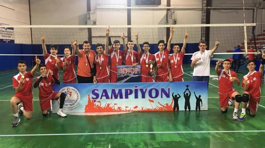 Voleybol Takımı T&uuml;rkiye Şampiyonu