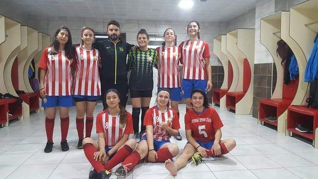 Arif Molu T.E.M.L Erkek Futsal  Takımı Türkiye ikincisi oldu