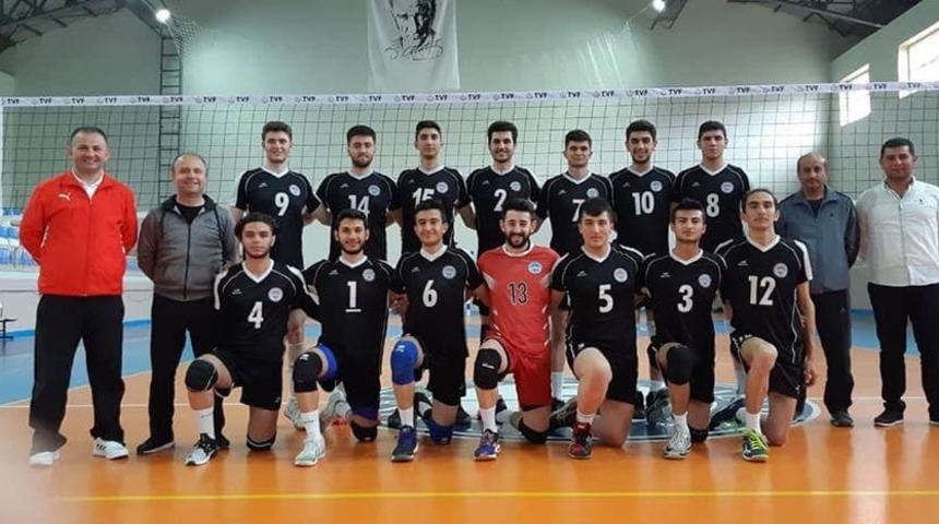 Melikgazi Belediyespor, set vermeden T&uuml;rkiye yarı finallerine y&uuml;kseldi