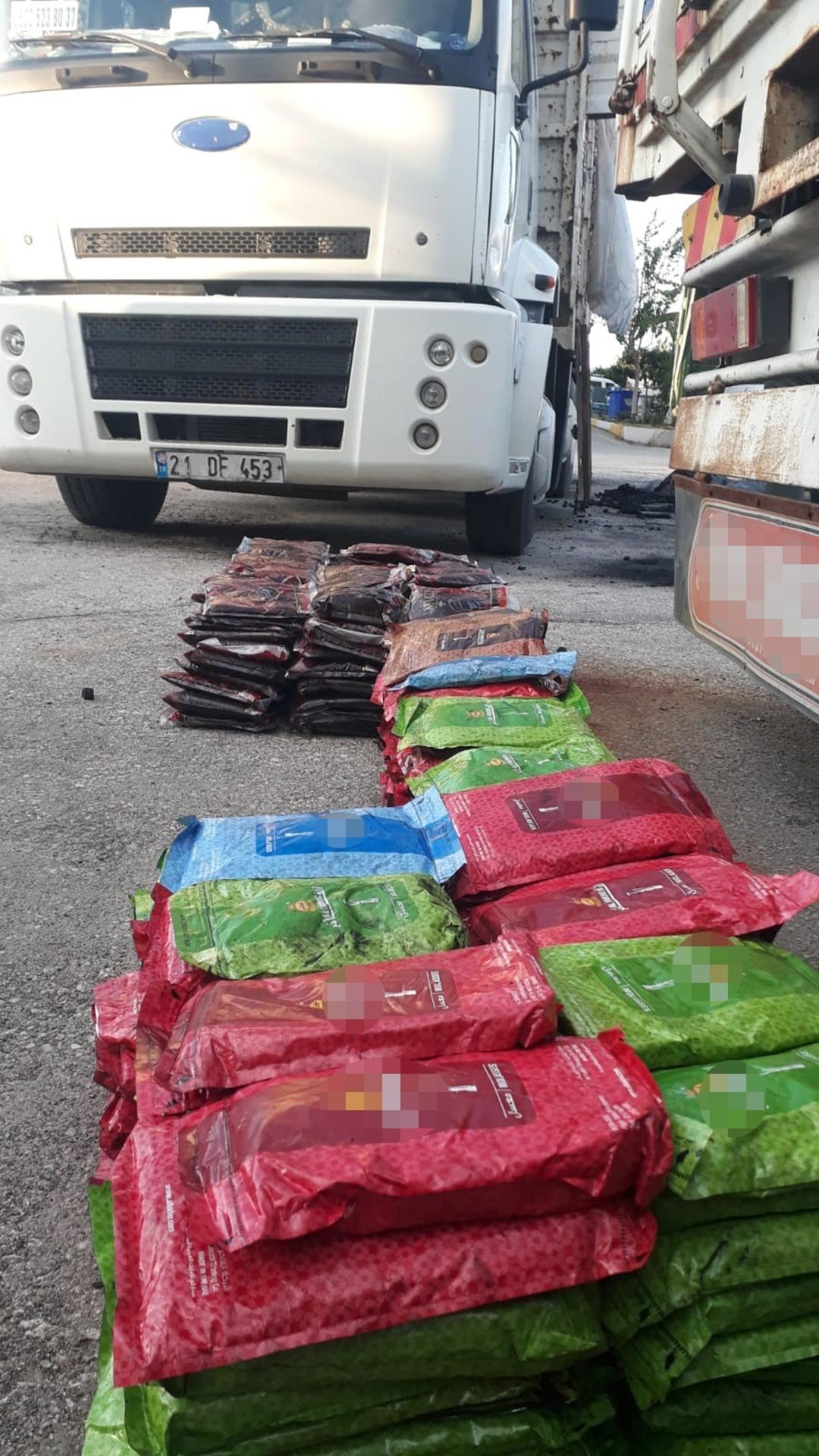 K&ouml;m&uuml;rlerin arasına saklamışlar! Hepsi ortaya &ccedil;ıktı