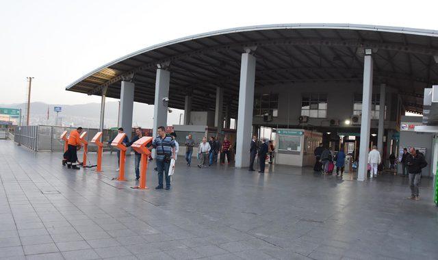 İzmir'de ulaşımda yüzde 50 indirim uygulaması başladı