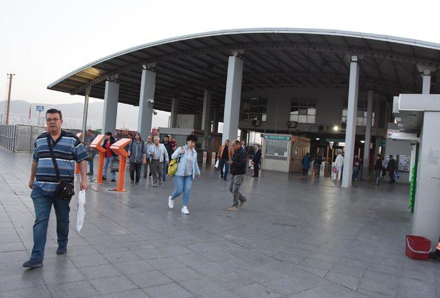 İzmir'de ulaşımda yüzde 50 indirim uygulaması başladı