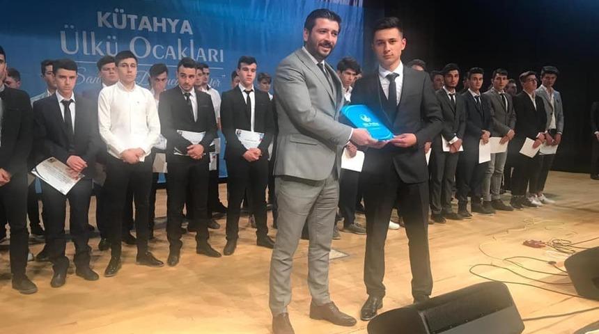 Alparslan T&uuml;rkeş Akademisi mezunlarına sertifika