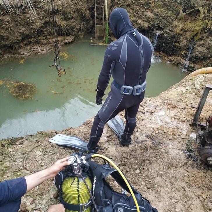  El freni çekilmeyen traktör su kuyusuna devrildi G1